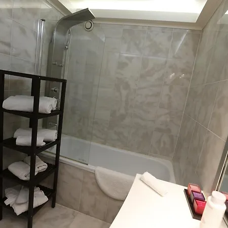 Beau Cedre Centre Apartment Montreux
