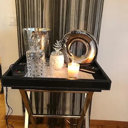 Beau Cedre Centre Apartment *